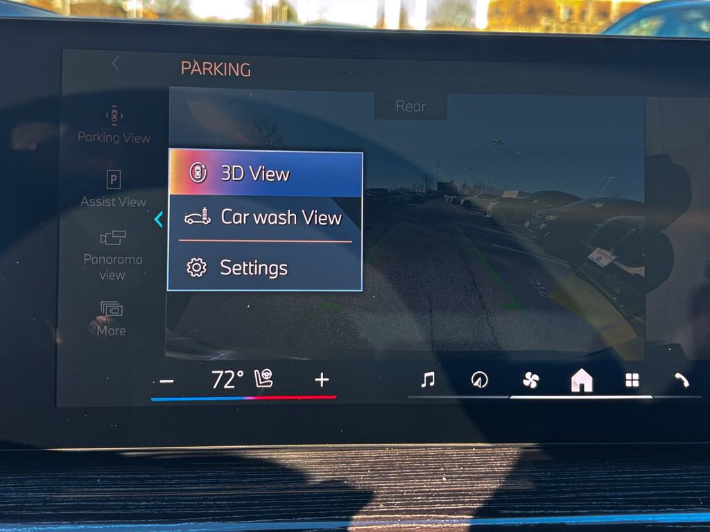 New 2026 BMW X6 xDrive40i image 23