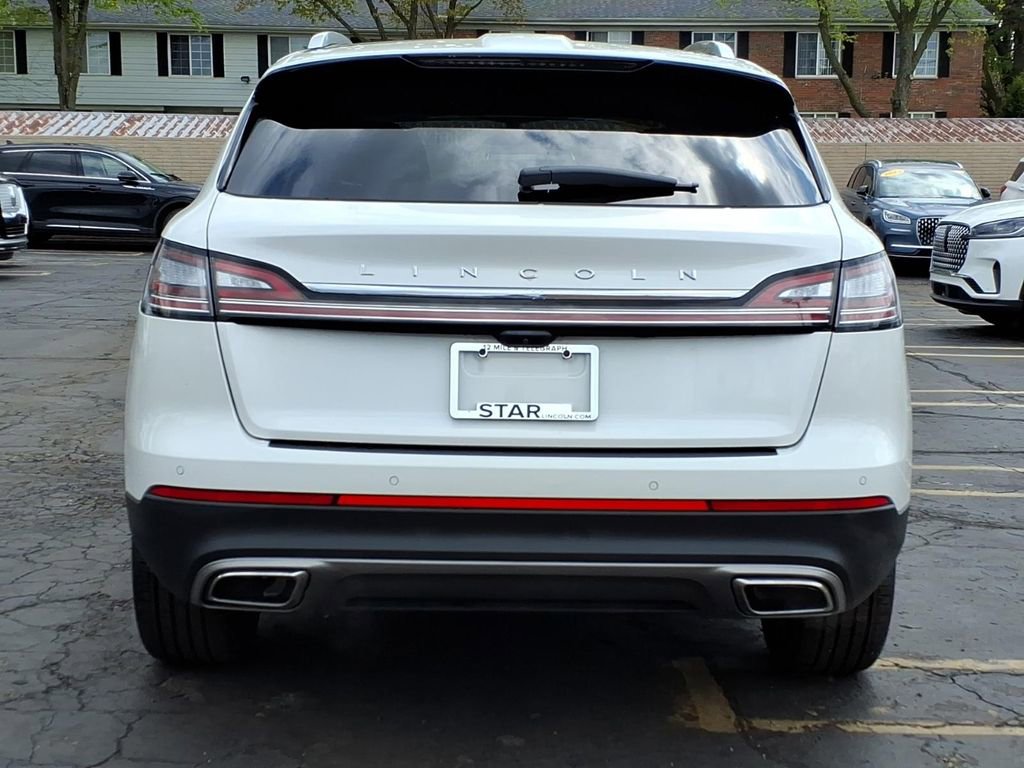 Certified 2022 Lincoln Nautilus Reserve w/ Luxury Package AWD/4WD image 6