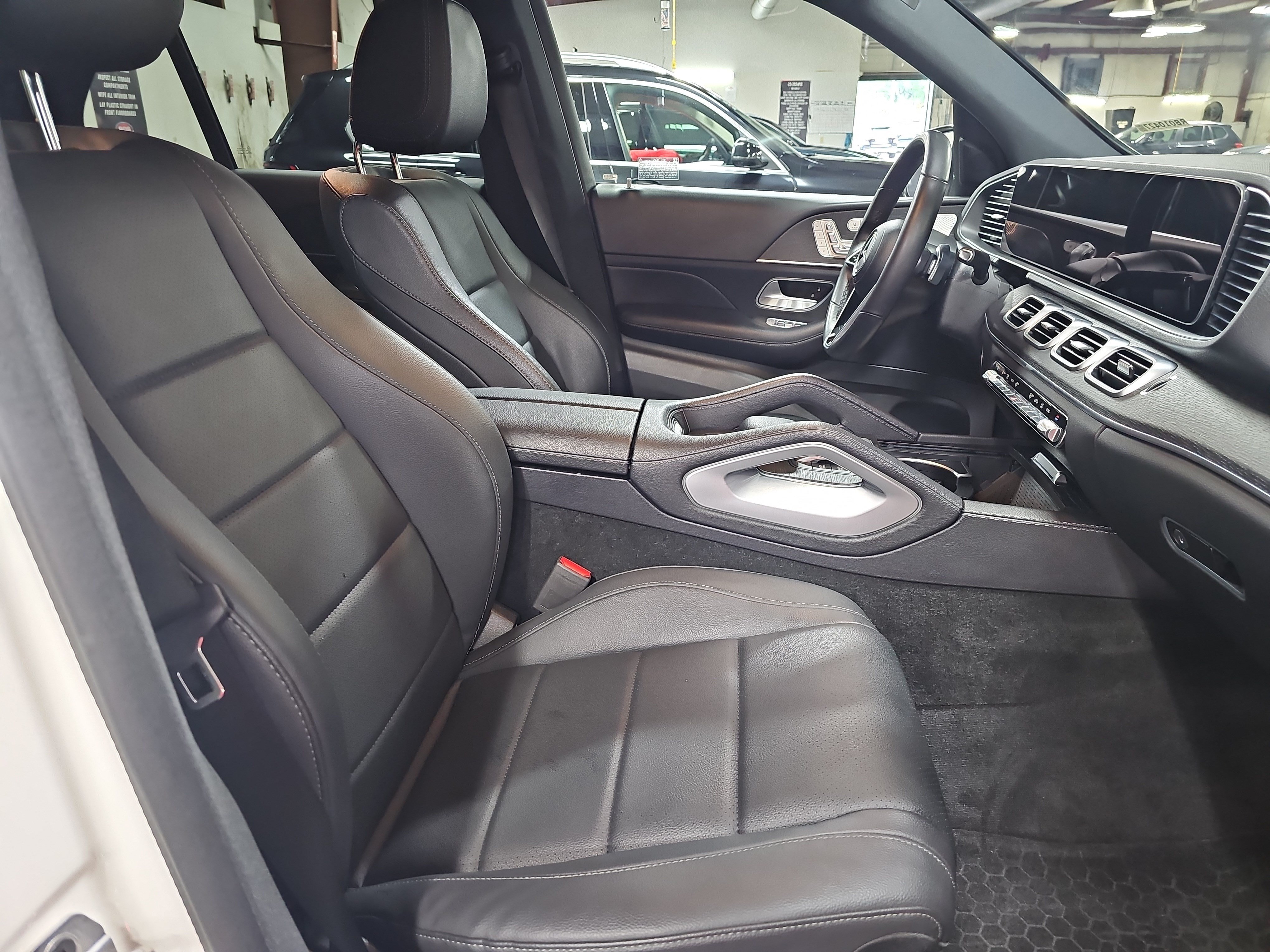 Used 2024 Mercedes-Benz GLE 350 4MATIC image 10