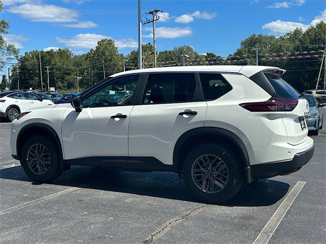 New 2026 Nissan Rogue S image 8