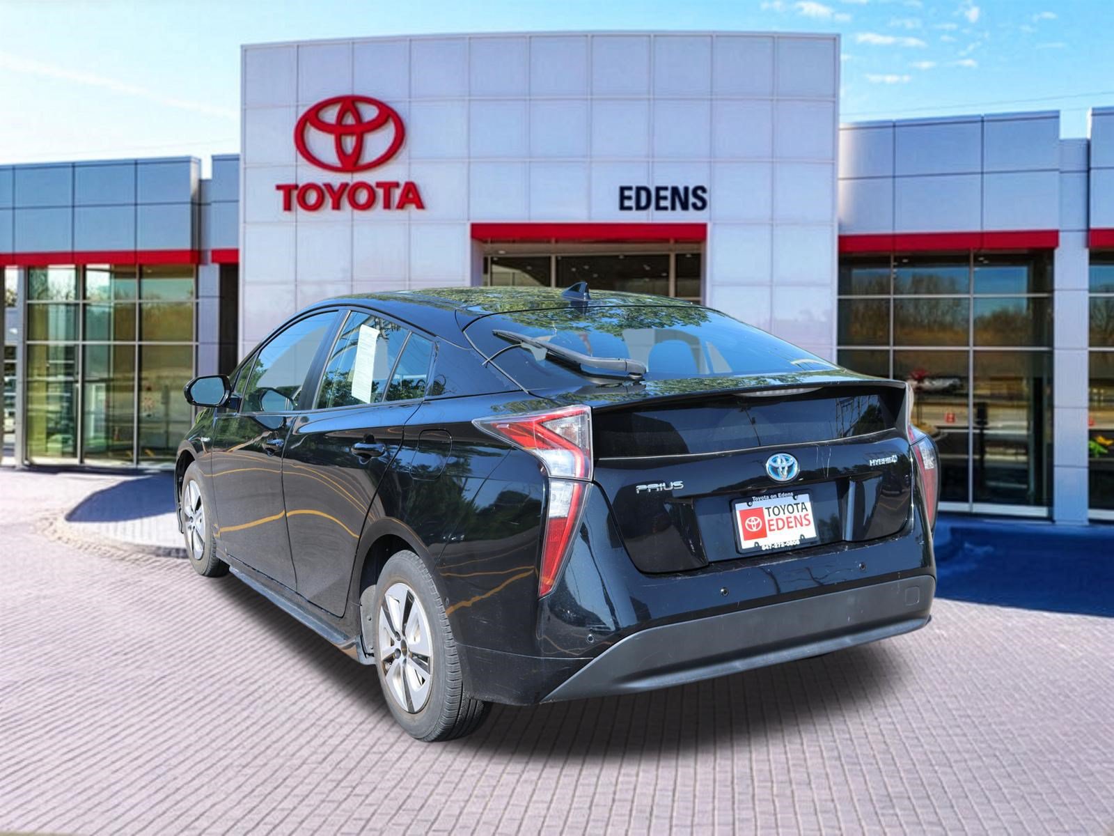 Used 2017 Toyota Prius Three FWD image 7