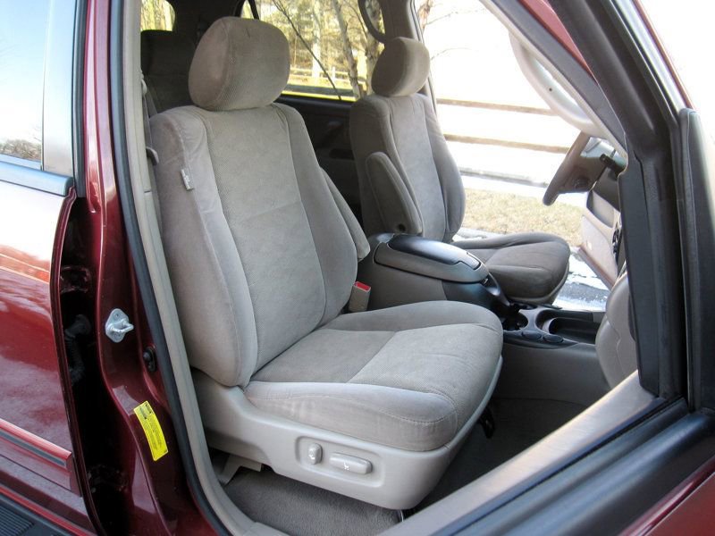 Used 2006 Toyota Sequoia SR5 RWD image 25