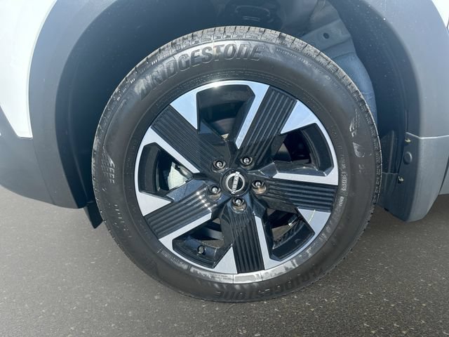 New 2026 Nissan Kicks SV w/ SV Premium Package AWD/4WD image 10