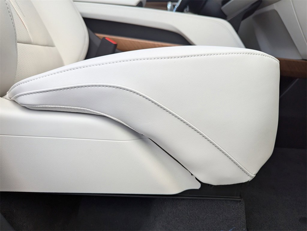New 2026 Cadillac Vistiq Sport image 43