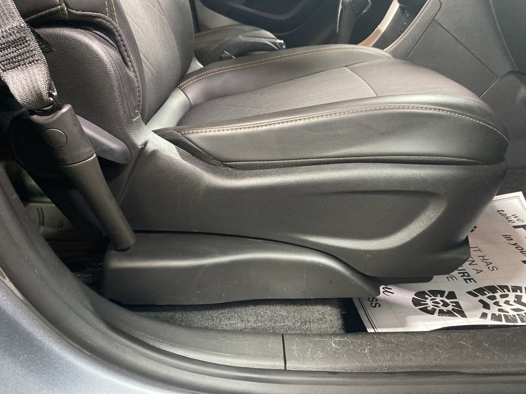 Certified 2020 Chevrolet Trax LT w/ LT Convenience Package image 12