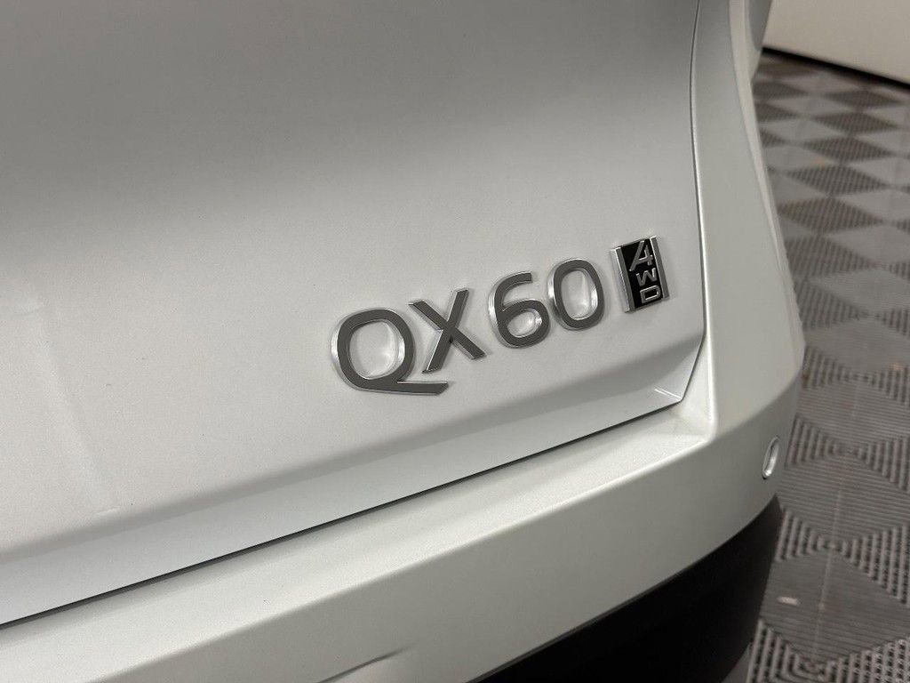 New 2026 INFINITI QX60 Luxe image 5