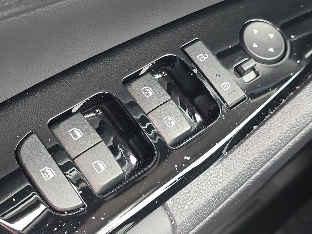 Used 2024 Kia Sportage SX image 28