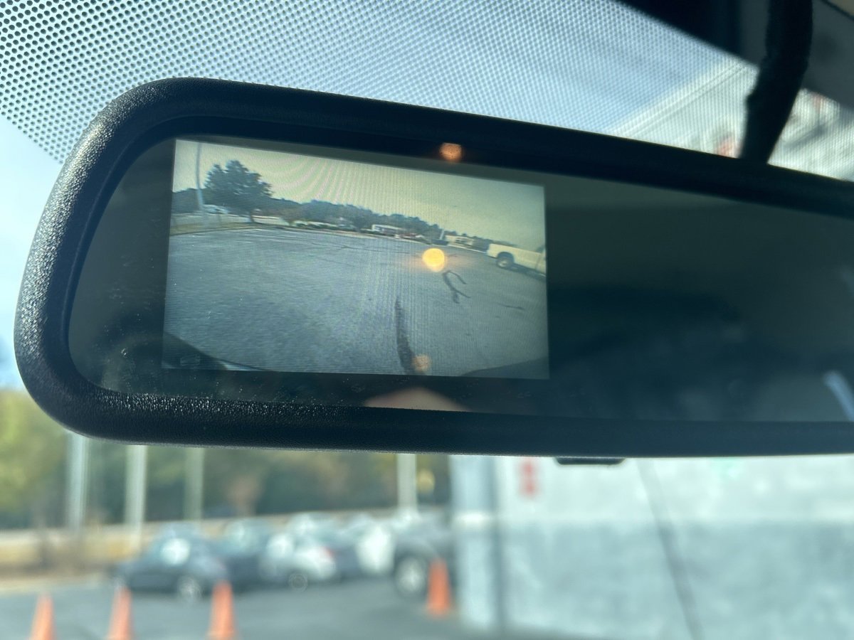 Used 2022 Chevrolet Express 2500 w/ Driver Convenience Package image 24