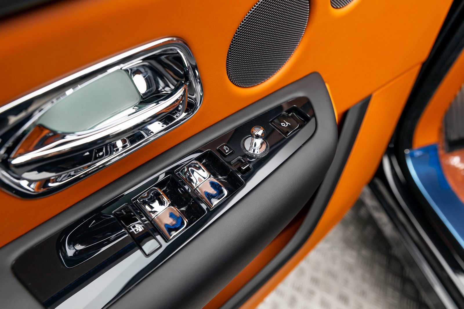 New 2026 Rolls-Royce Cullinan Black Badge image 10