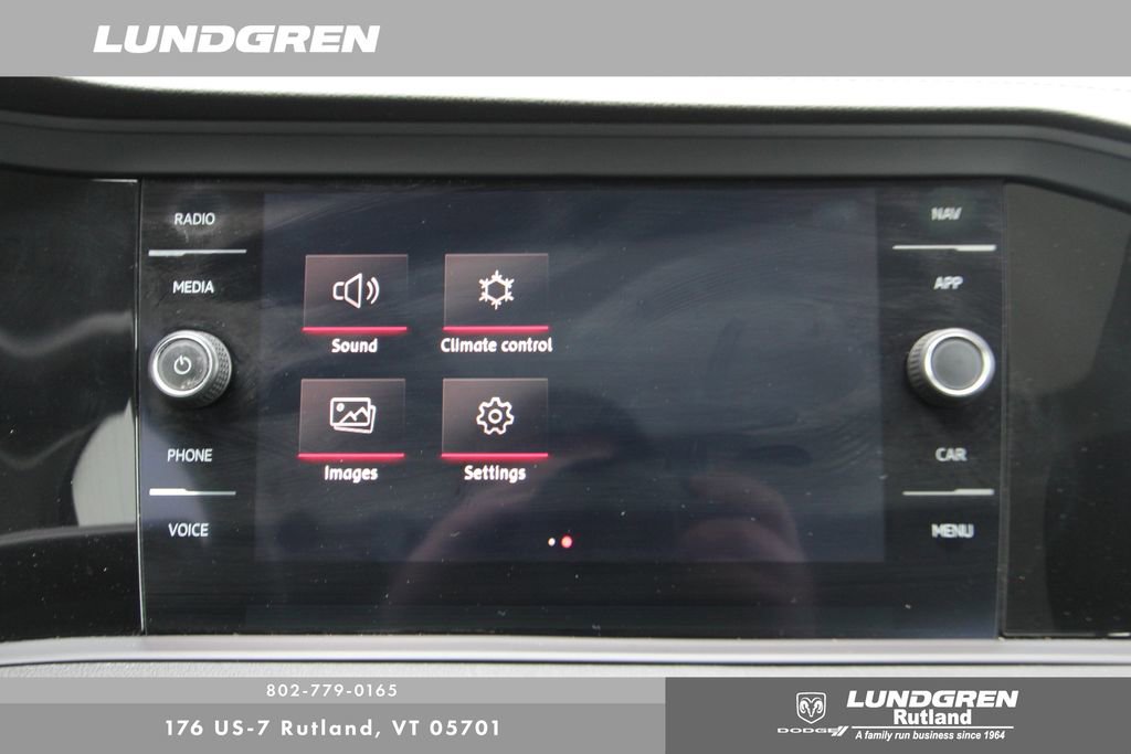 Used 2020 Volkswagen Jetta SEL Premium image 20