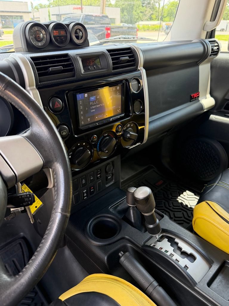 Used 2007 Toyota FJ Cruiser 4WD image 14