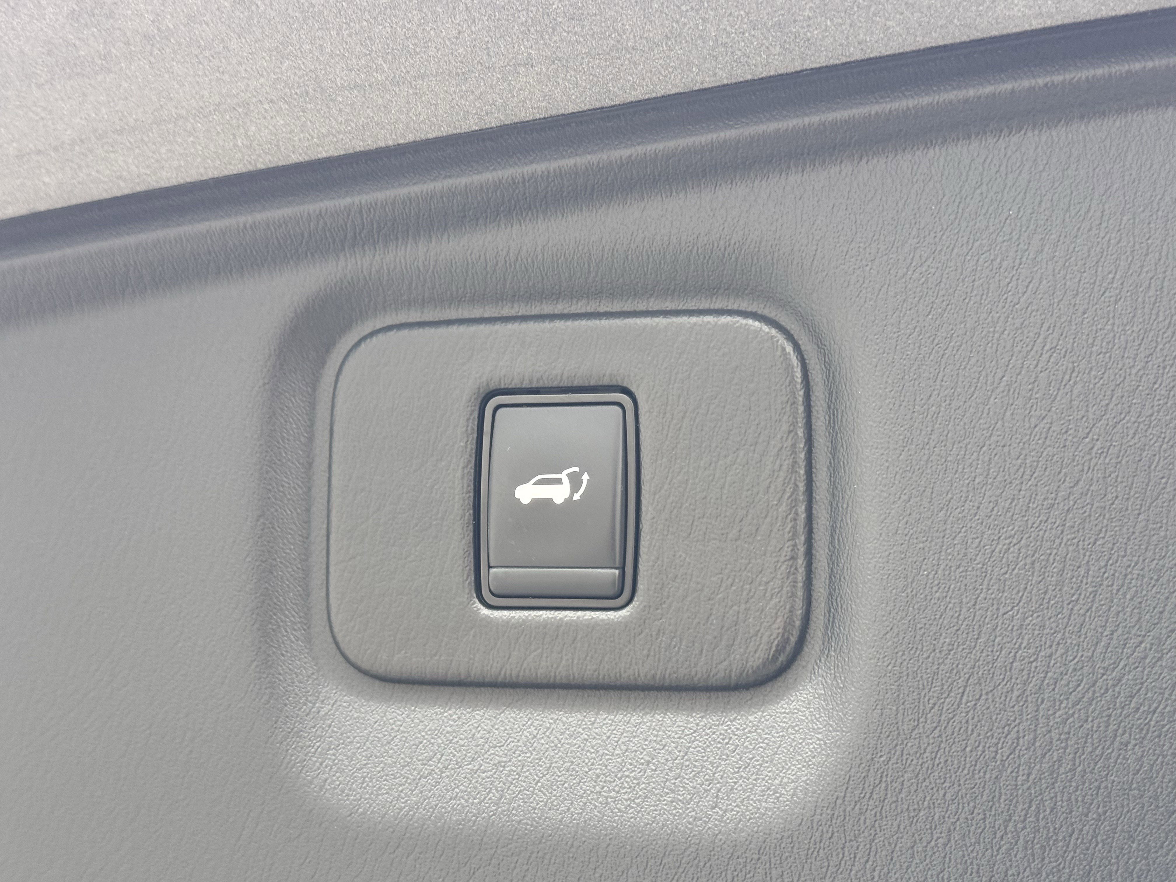 Certified 2020 Nissan Pathfinder SL image 18