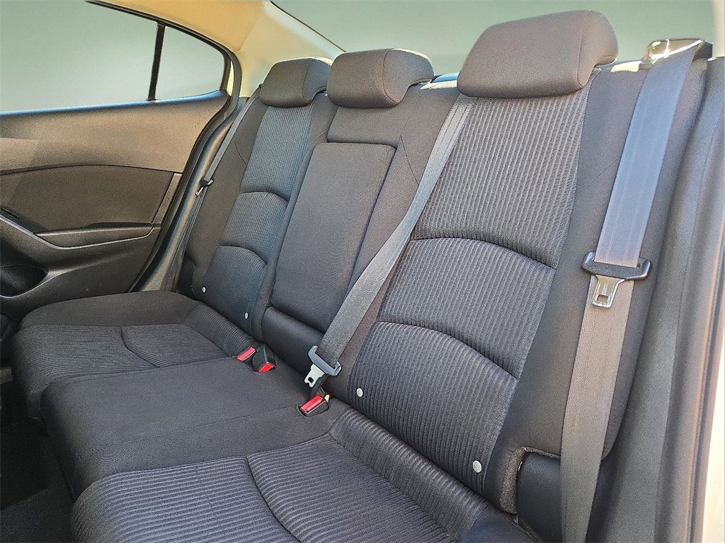 Used 2016 MAZDA MAZDA3 i Sport w/ Preferred Equipment Package image 11