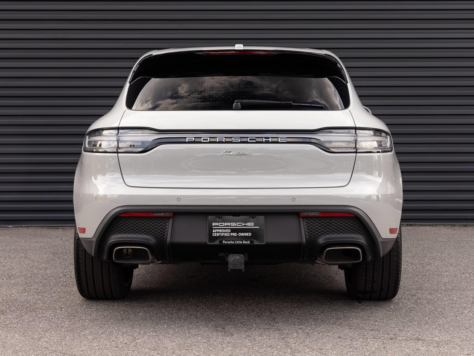 New 2025 Porsche Macan AWD/4WD image 6
