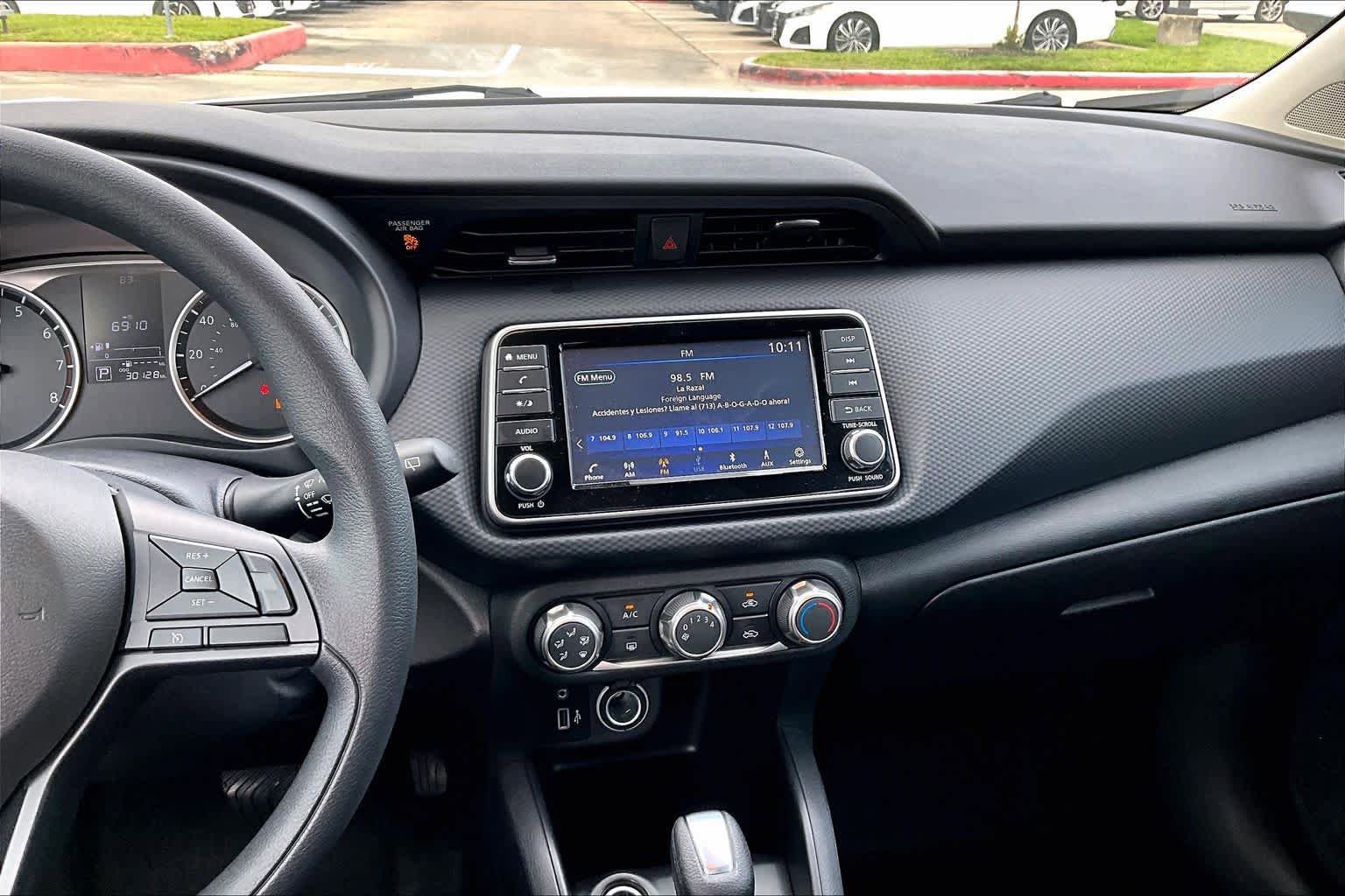 Used 2024 Nissan Kicks S FWD image 7