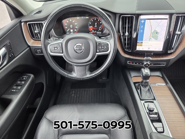 Used 2021 Volvo XC60 T5 Momentum w/ Protection Package Premier AWD/4WD image 14