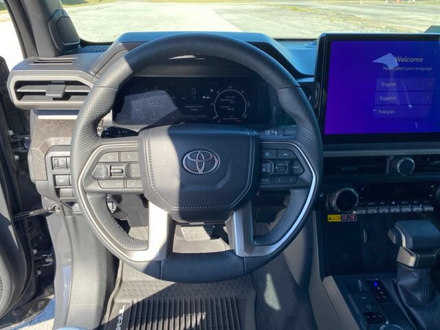 Certified 2025 Toyota Tacoma Limited AWD/4WD image 5