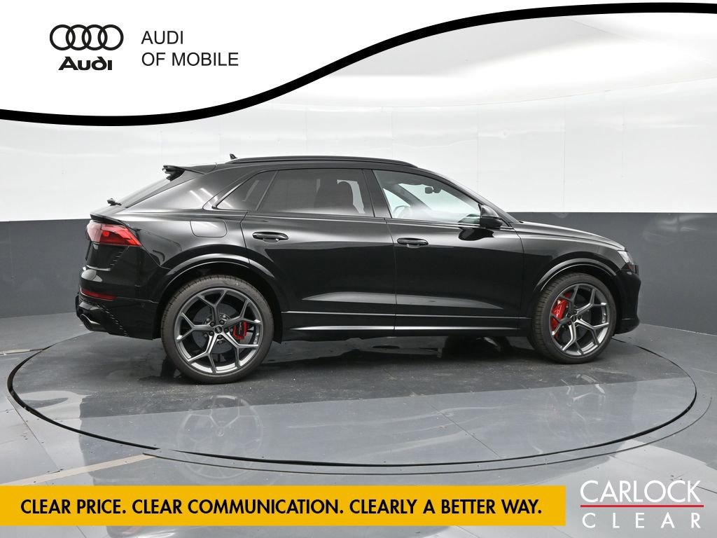 New 2025 Audi RS Q8 performance image 4