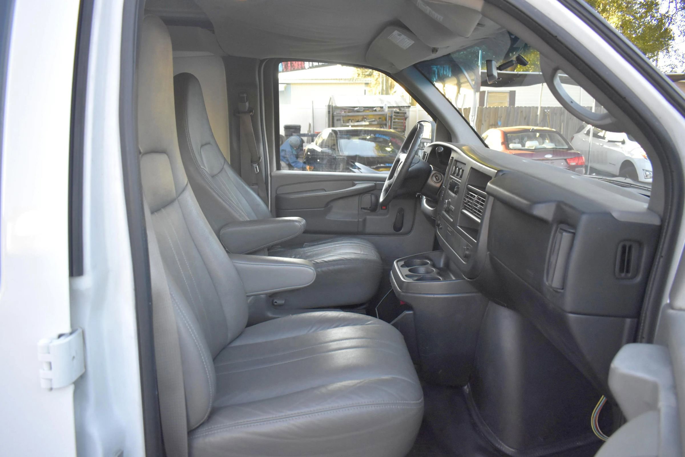 Used 2012 Chevrolet Express 1500 image 12