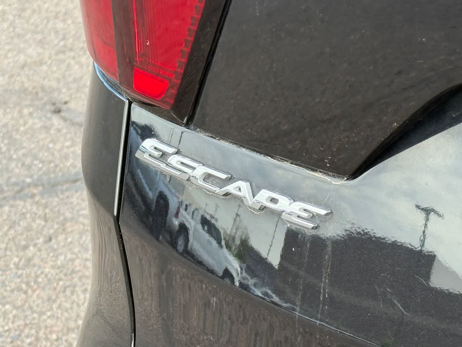 Used 2019 Ford Escape Titanium FWD image 9