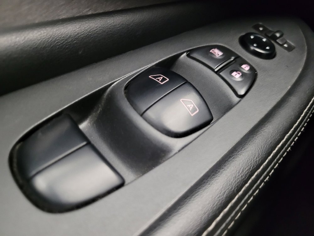 Used 2023 Nissan Murano SV image 27