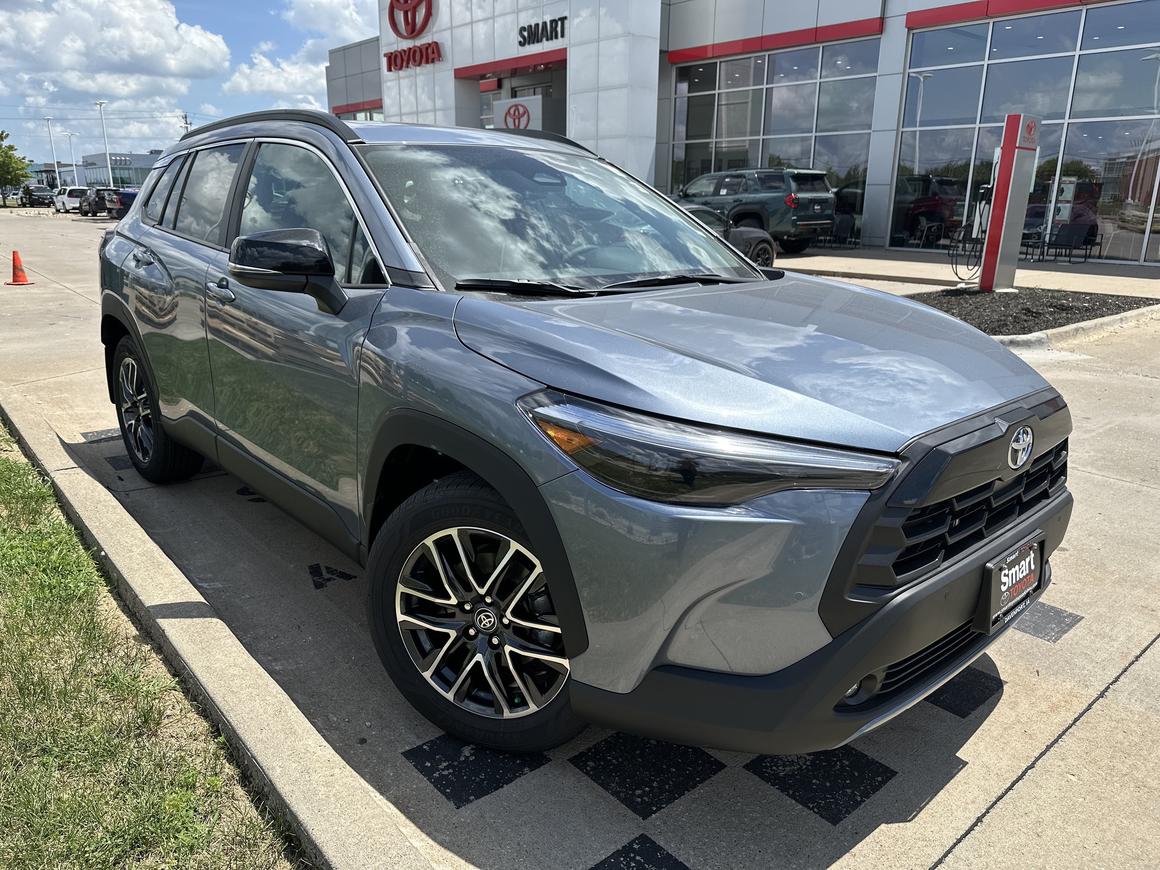 New 2026 Toyota Corolla Cross XLE w/ Convenience Package