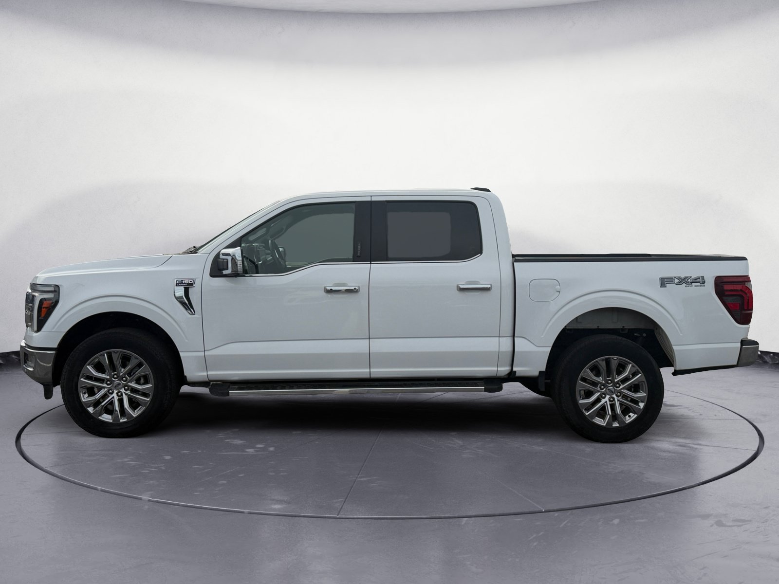 Used 2024 Ford F150 Lariat w/ FX4 Off-Road Package AWD/4WD image 3