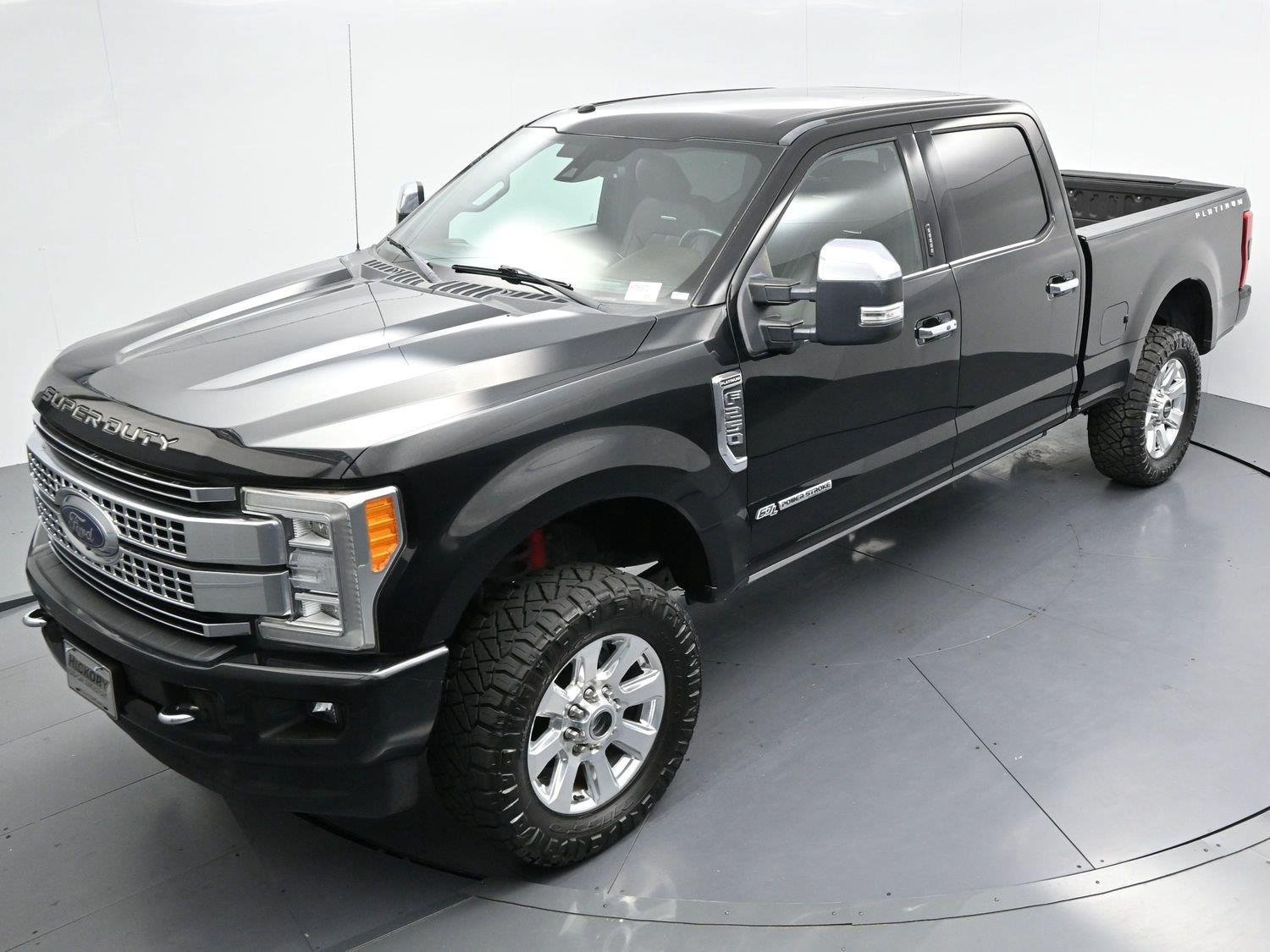 Used 2017 Ford F250 Platinum w/ Platinum Ultimate Package AWD/4WD image 42