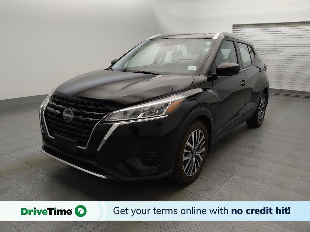 Used 2023 Nissan Kicks SV FWD image 1