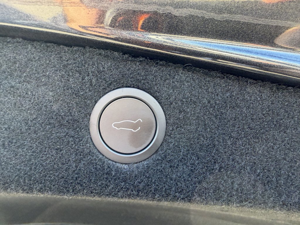 Used 2025 Tesla Model 3 Long Range RWD image 42