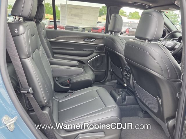 New 2026 Jeep Grand Cherokee L Limited RWD image 16