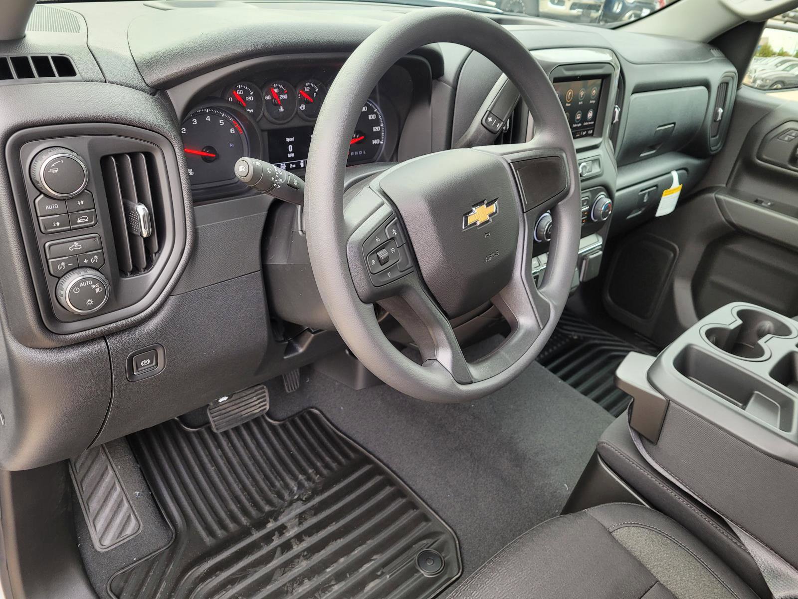 New 2026 Chevrolet Silverado 1500 Custom AWD/4WD image 15