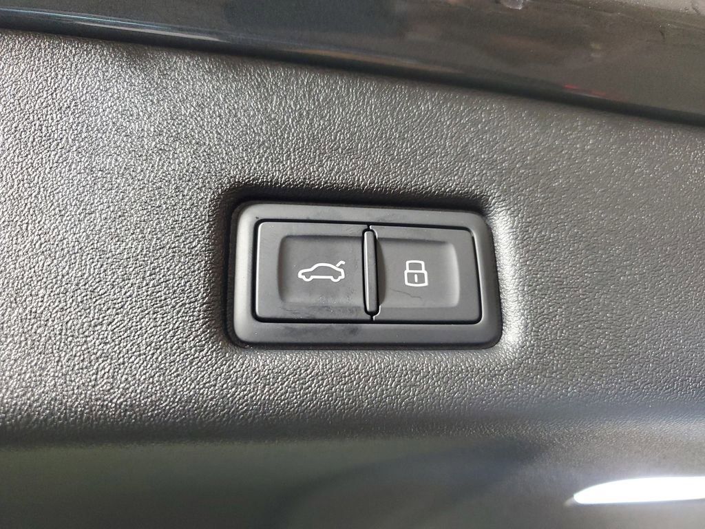 New 2026 Audi Q5 Premium Plus image 10