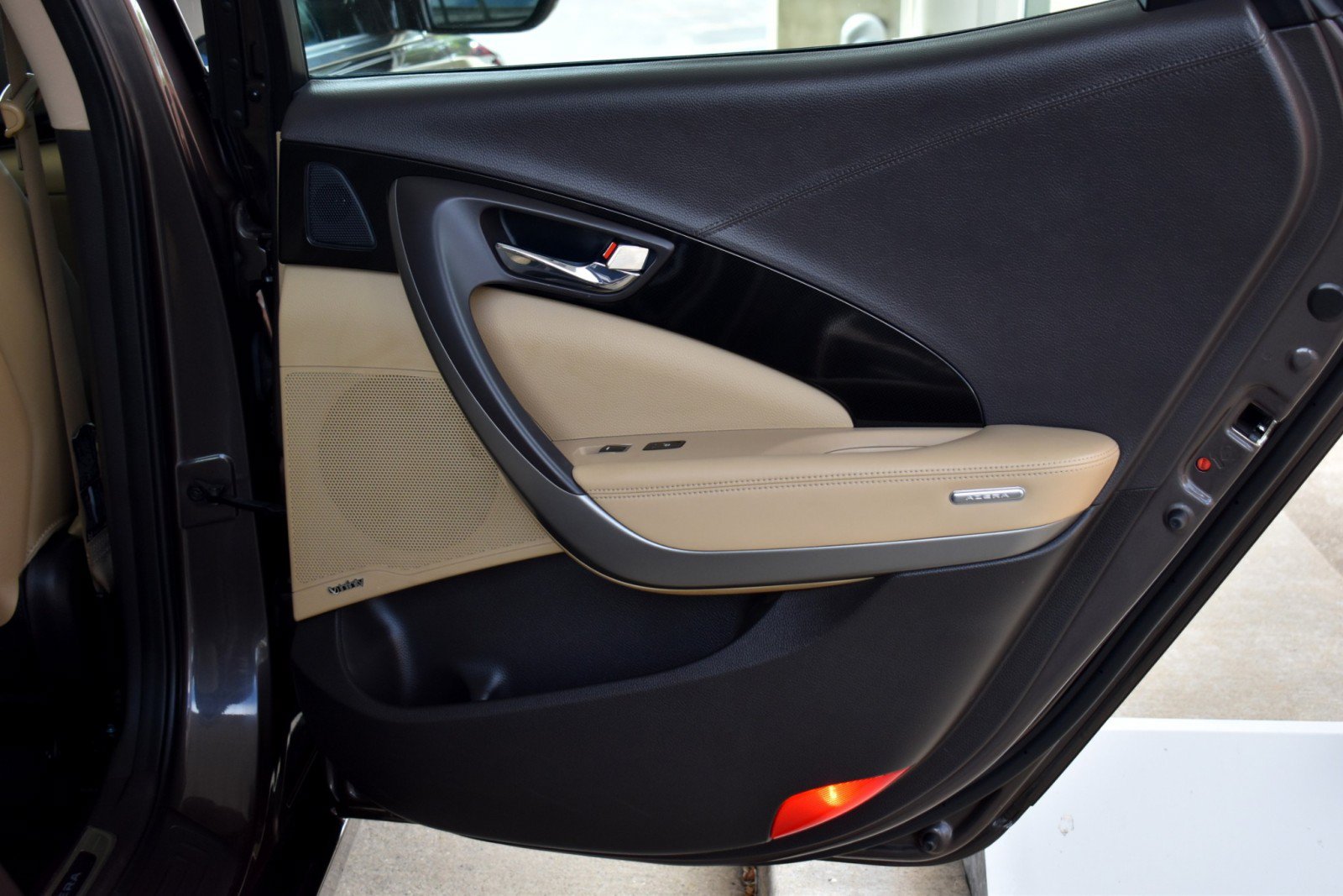 Used 2016 Hyundai Azera FWD image 42