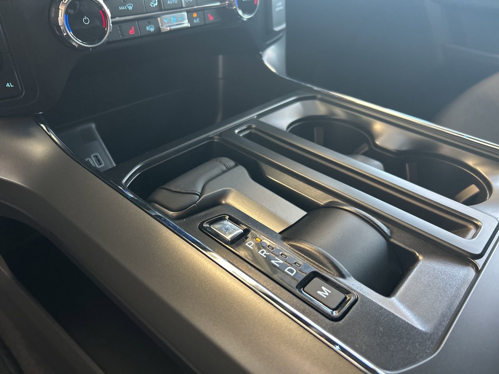 New 2025 Ford F150 XLT w/ Equipment Group 302A MID image 23