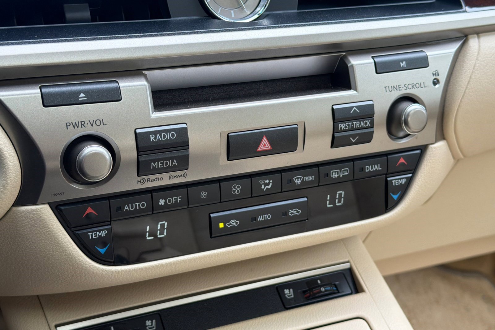 Used 2014 Lexus ES 350 w/ Premium Package FWD image 25