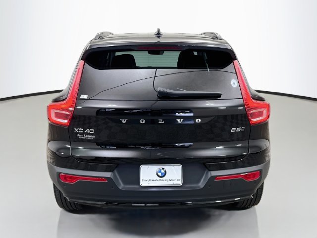 Used 2026 Volvo XC40 B5 Plus AWD/4WD image 6