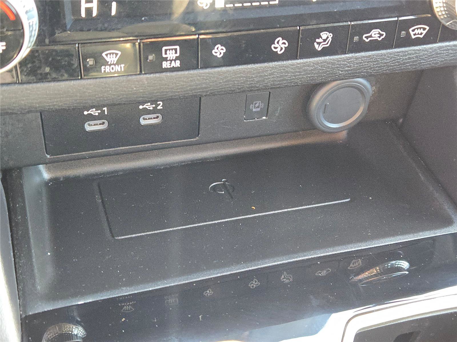 Used 2025 Mitsubishi Outlander SEL image 34