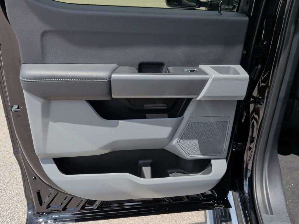New 2026 Ford F250 XLT AWD/4WD image 30