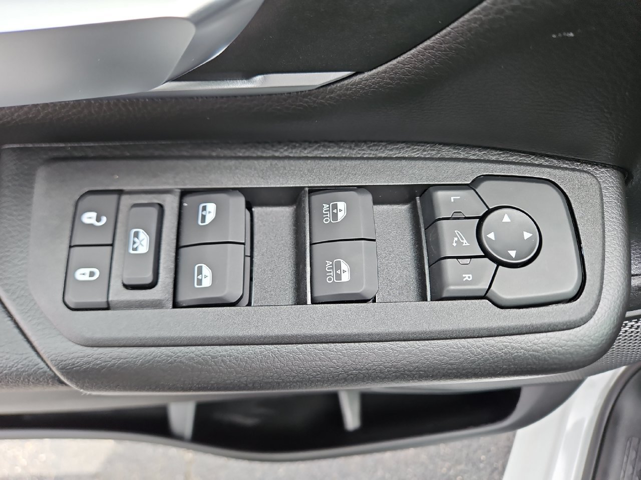 New 2026 RAM 1500 Big Horn AWD/4WD image 18