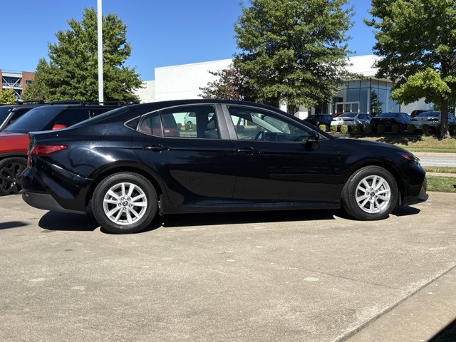 Used 2025 Toyota Camry LE FWD image 2