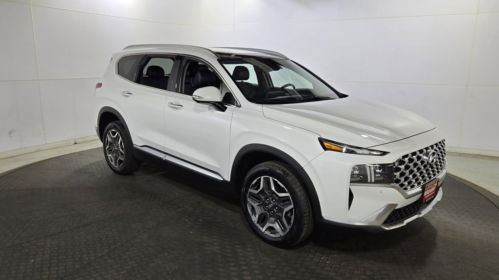 Used 2023 Hyundai Santa Fe Limited image 1