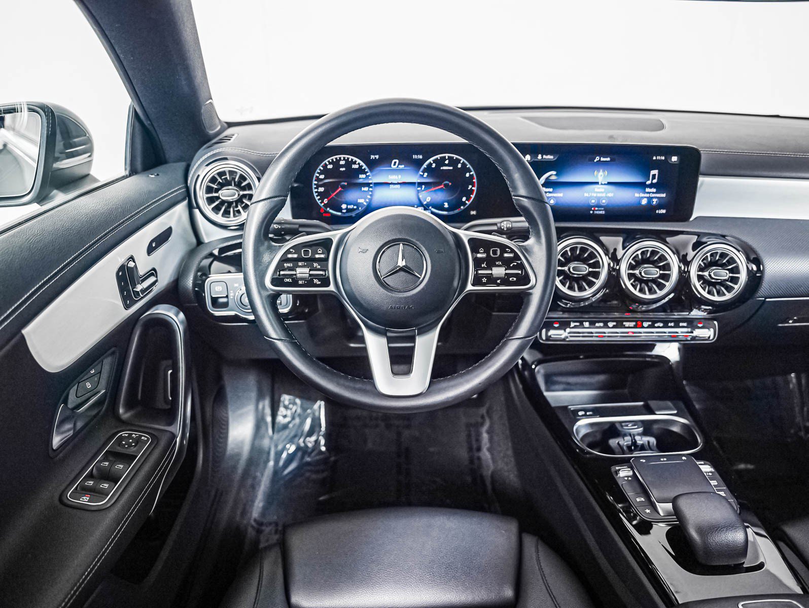 Certified 2022 Mercedes-Benz CLA 250 image 11