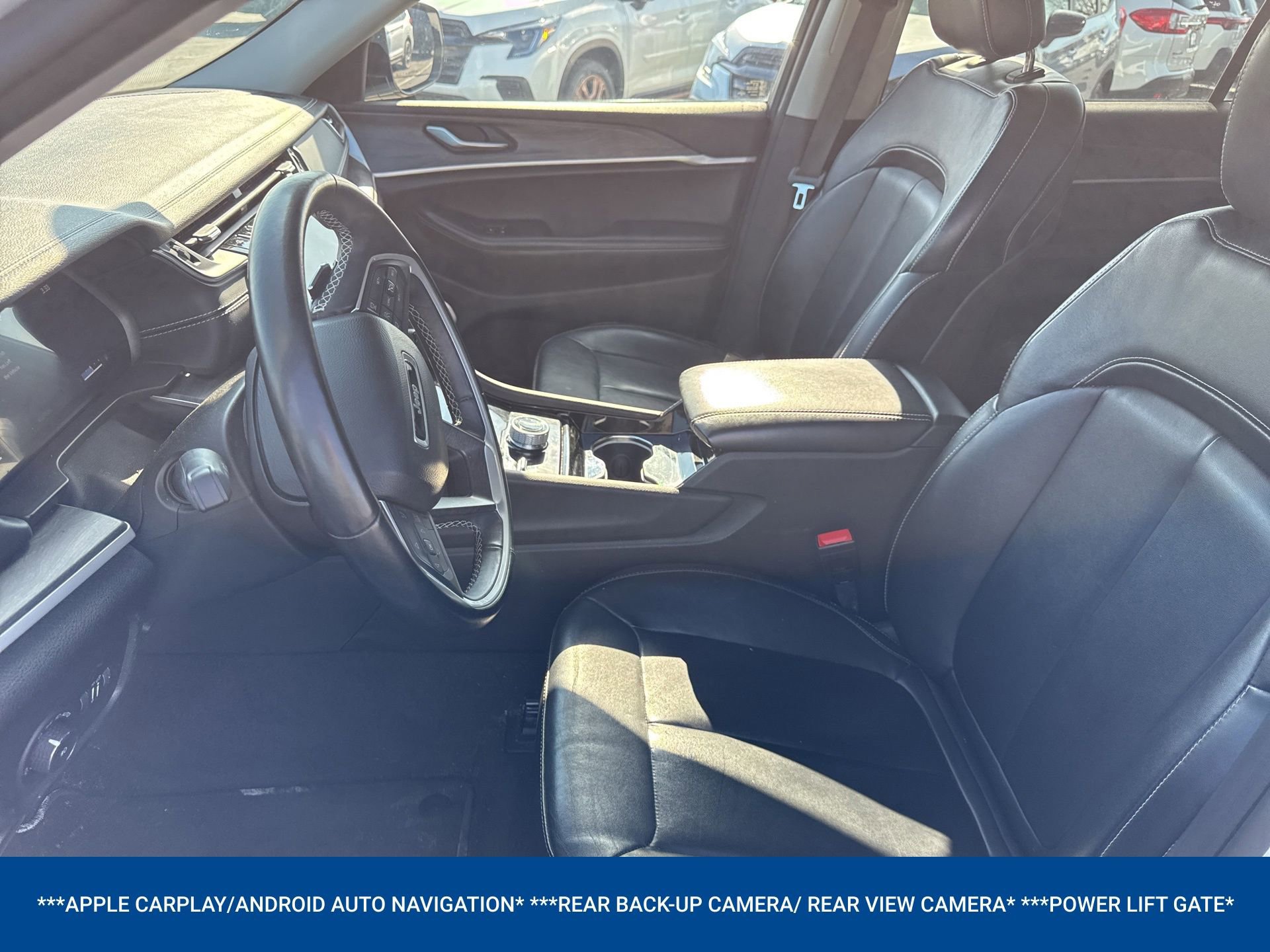 Used 2022 Jeep Grand Cherokee L Limited w/ Black Appearance Package image 9