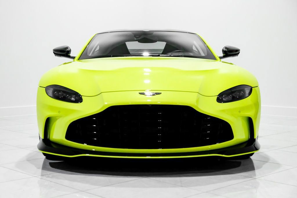 Used 2023 Aston Martin V12 Vantage RWD image 2