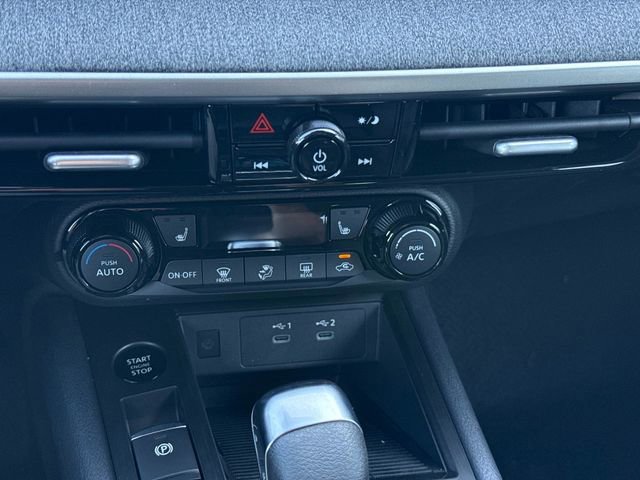New 2026 Nissan Kicks SV w/ Cold Weather Package AWD/4WD image 18