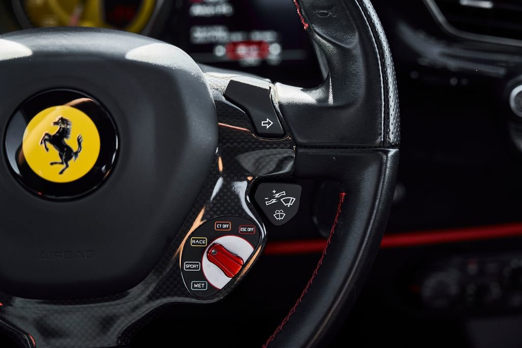 Used 2020 Ferrari 488 Pista Coupe RWD image 45