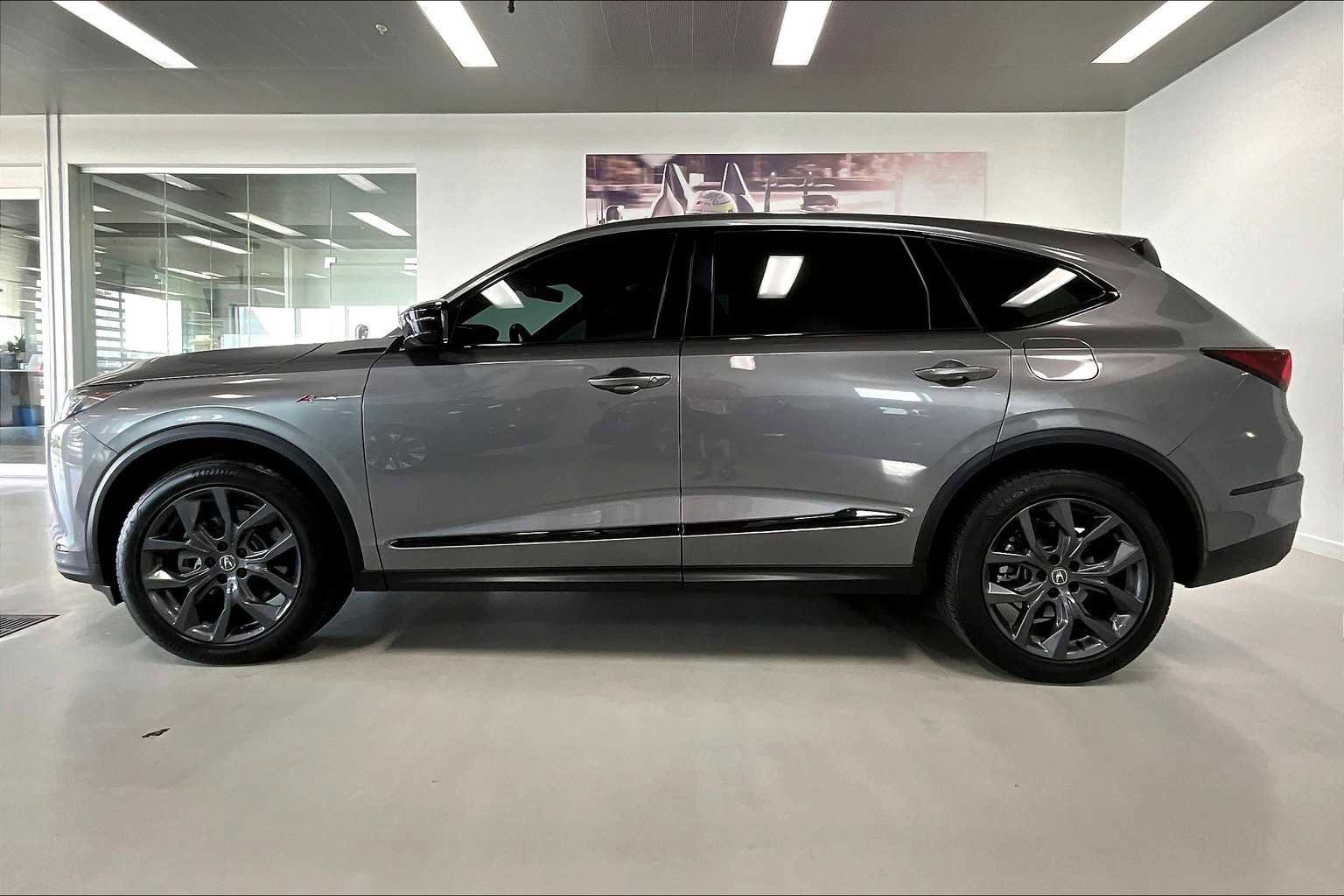 Certified 2024 Acura MDX A-Spec image 3