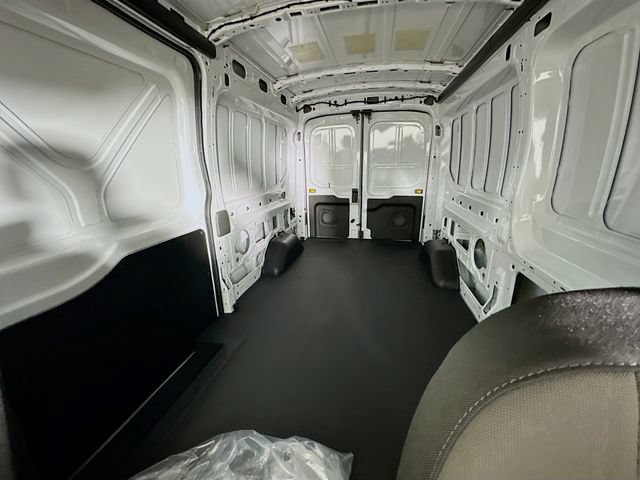 New 2026 Ford Transit 250 148 Medium Roof Extended AWD image 23