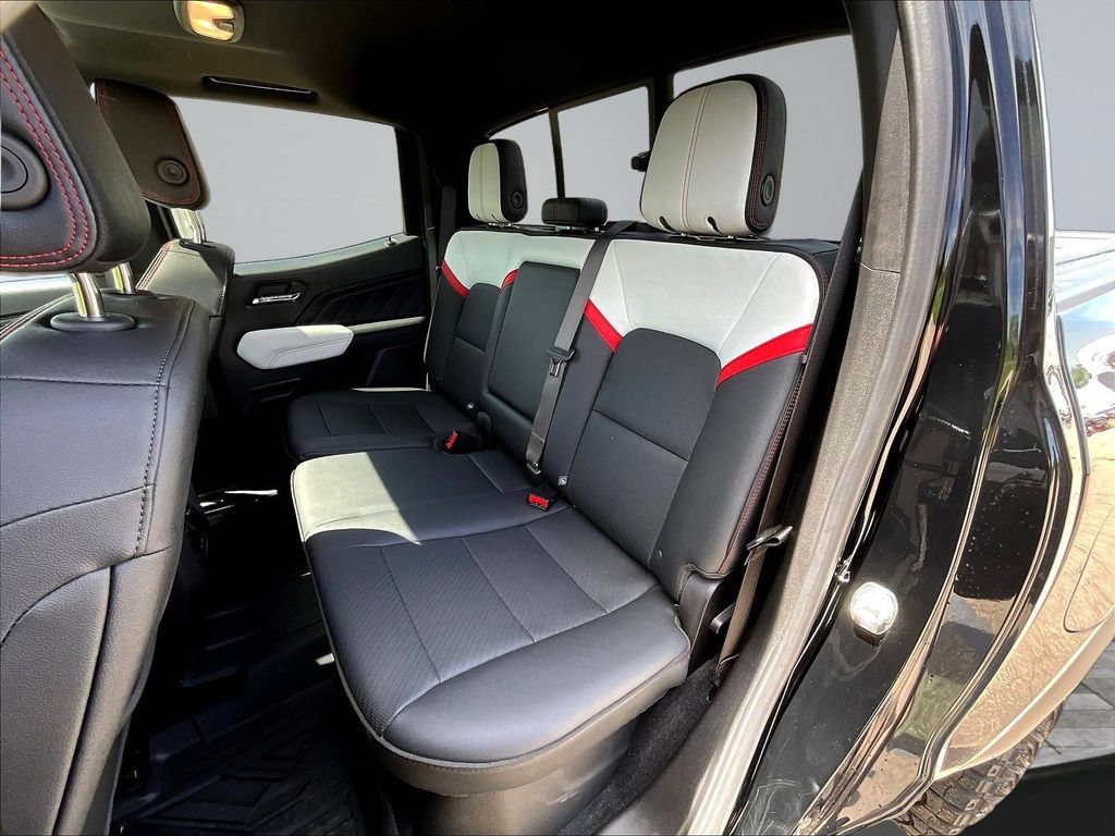 Used 2024 GMC Canyon AT4X AWD/4WD image 25